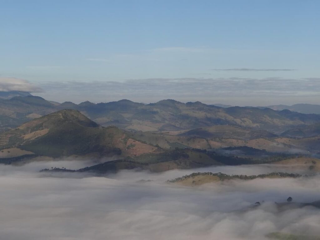 Imagem mostra as magníficas serras de Minas.